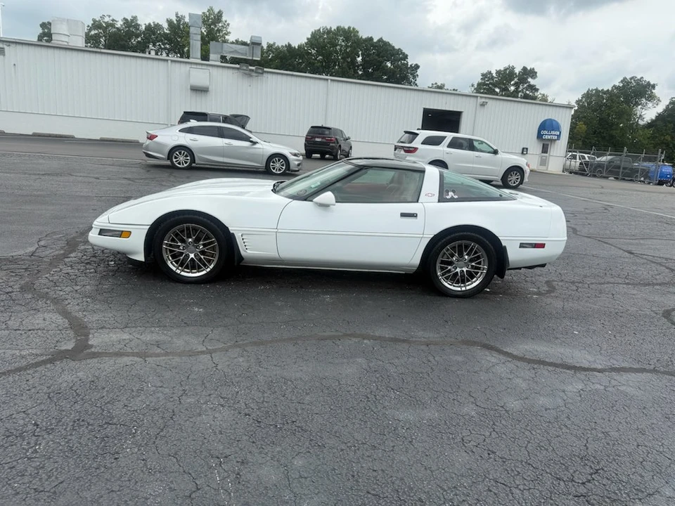 1996 Chevrolet Corvette C4 - Image 3 of 10