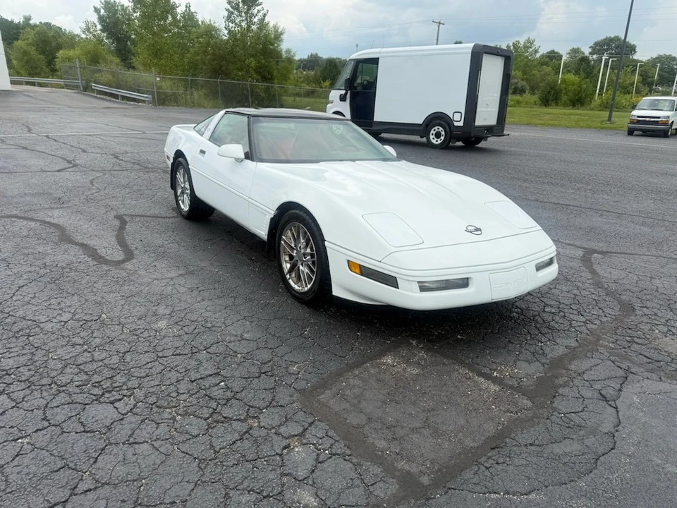1996 Chevrolet Corvette C4 - Image 8 of 10