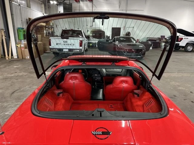 1996 Chevrolet Corvette C4 - Image 25 of 31