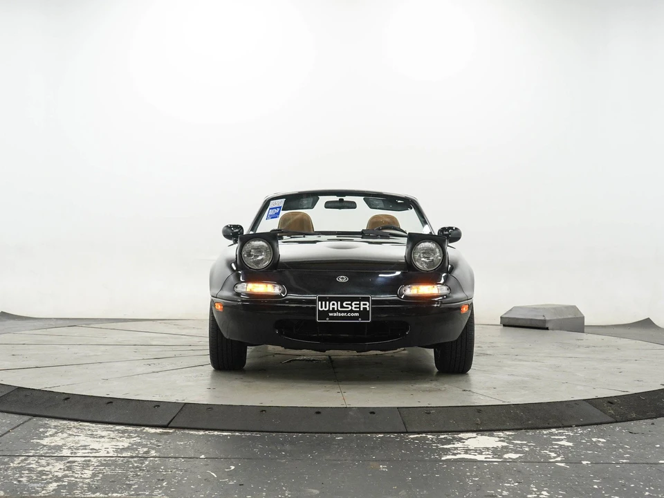 1997 Mazda NA MX-5 Miata - Image 16 of 28