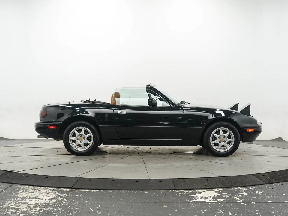 1997 Mazda NA MX-5 Miata - Image 14 of 28