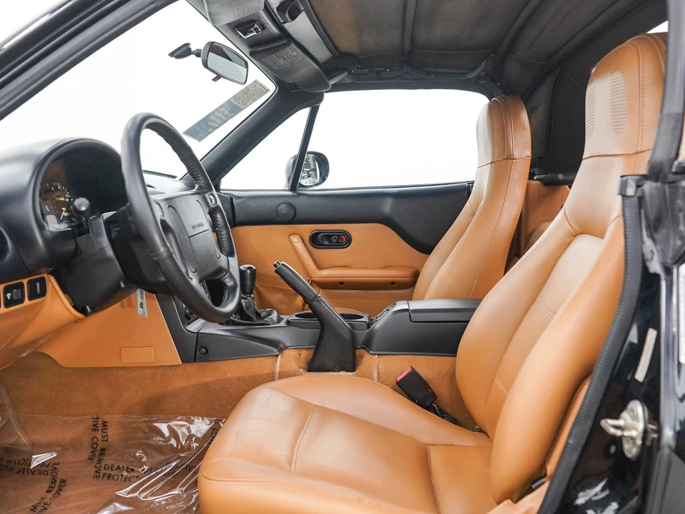 1997 Mazda NA MX-5 Miata - Image 19 of 28