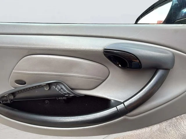 1999 Porsche 986 Boxster - Image 22 of 31