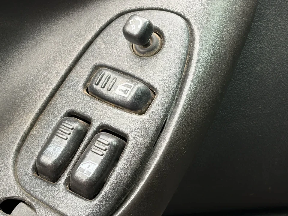 2001 Chevrolet Camaro Z28 4th Gen - Image 6 of 23