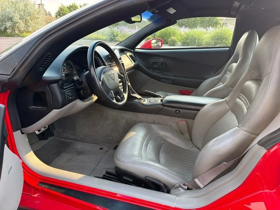 2001 Chevrolet Corvette C5 - Image 10 of 15