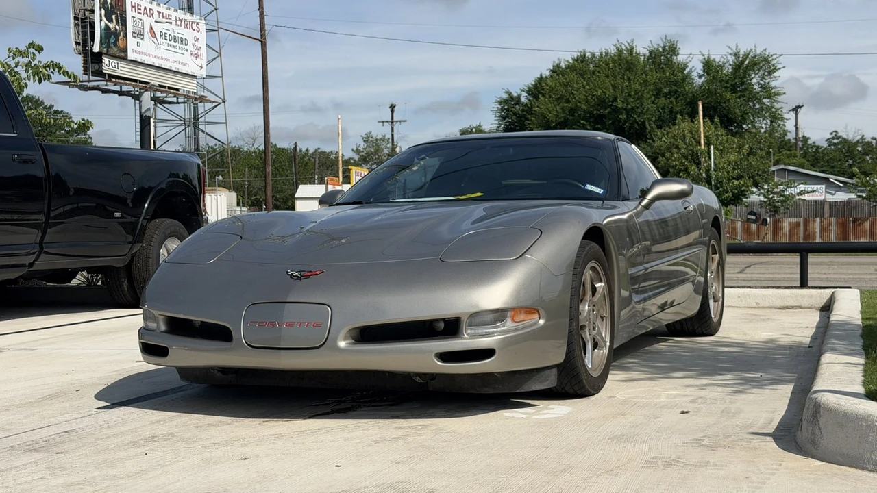 2001 Chevrolet Corvette C5 - Image 11 of 20