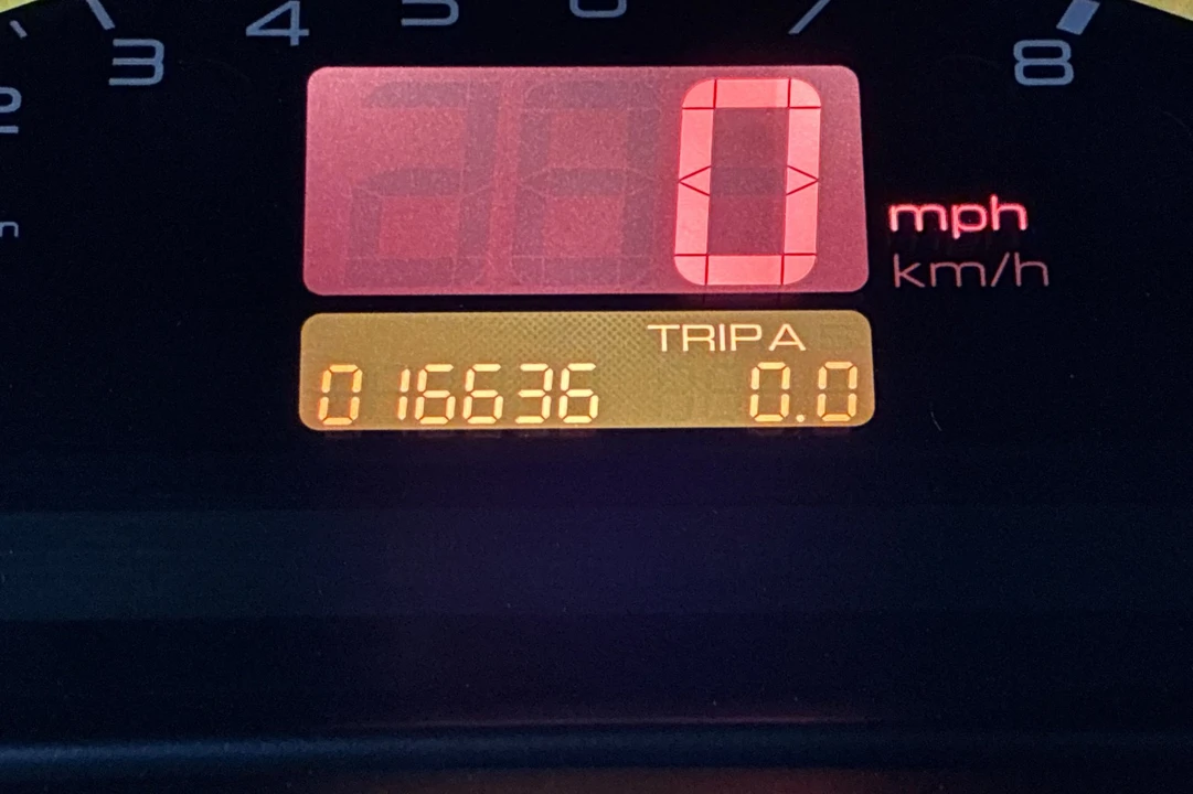 2001 Honda AP1 S2000 - Image 28 of 31