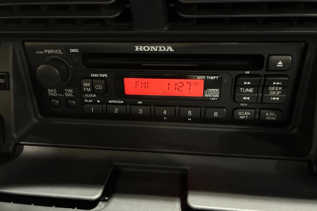 2001 Honda AP1 S2000 - Image 19 of 31
