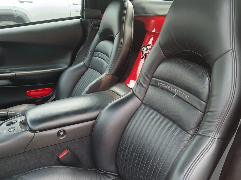 2002 Chevrolet Corvette C5 - Image 14 of 19