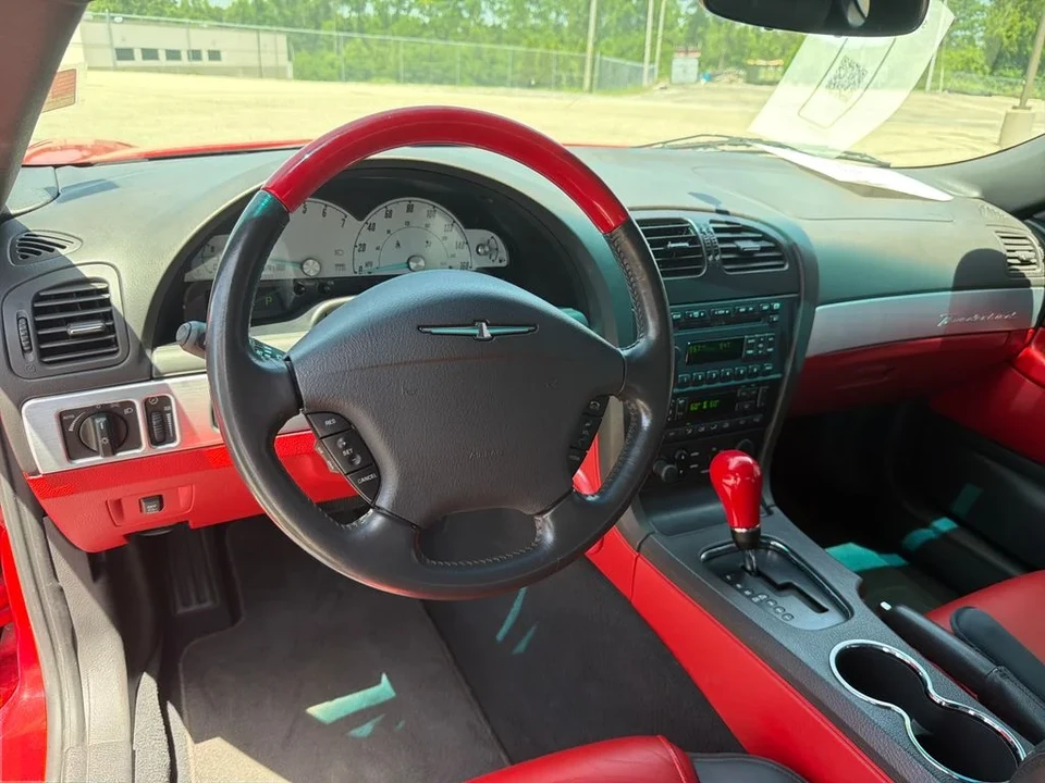 2002 Ford Thunderbird 11th Gen - Image 17 of 20