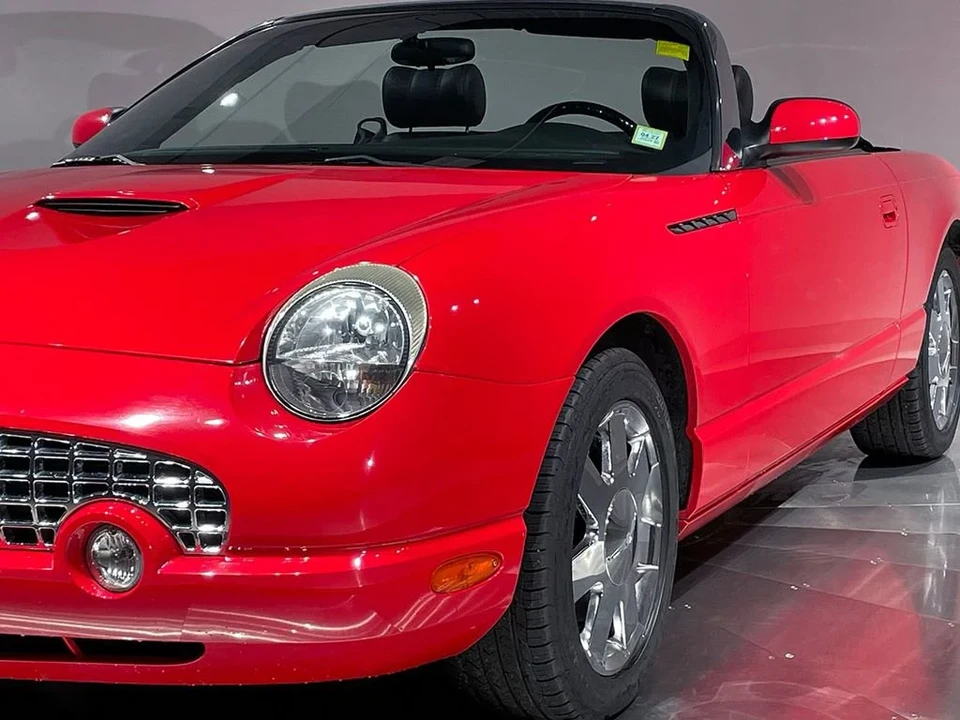 2002 Ford Thunderbird 11th Gen - Image 15 of 31