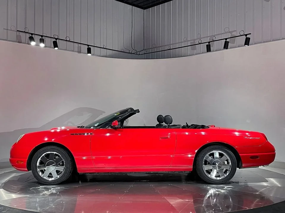 2002 Ford Thunderbird 11th Gen - Image 10 of 31