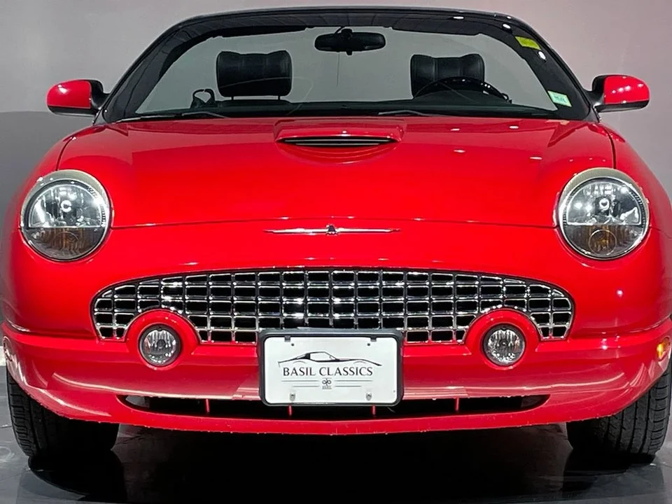 2002 Ford Thunderbird 11th Gen - Image 16 of 31