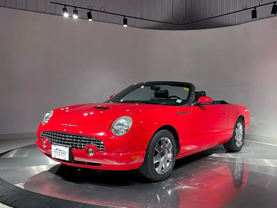 2002 Ford Thunderbird 11th Gen - Image 2 of 31