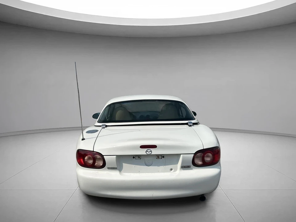 2002 Mazda NB MX-5 Miata - Image 4 of 31