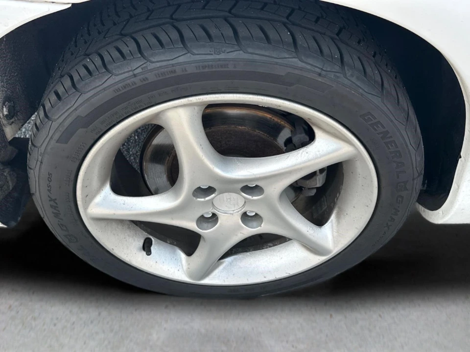 2002 Mazda NB MX-5 Miata - Image 11 of 31