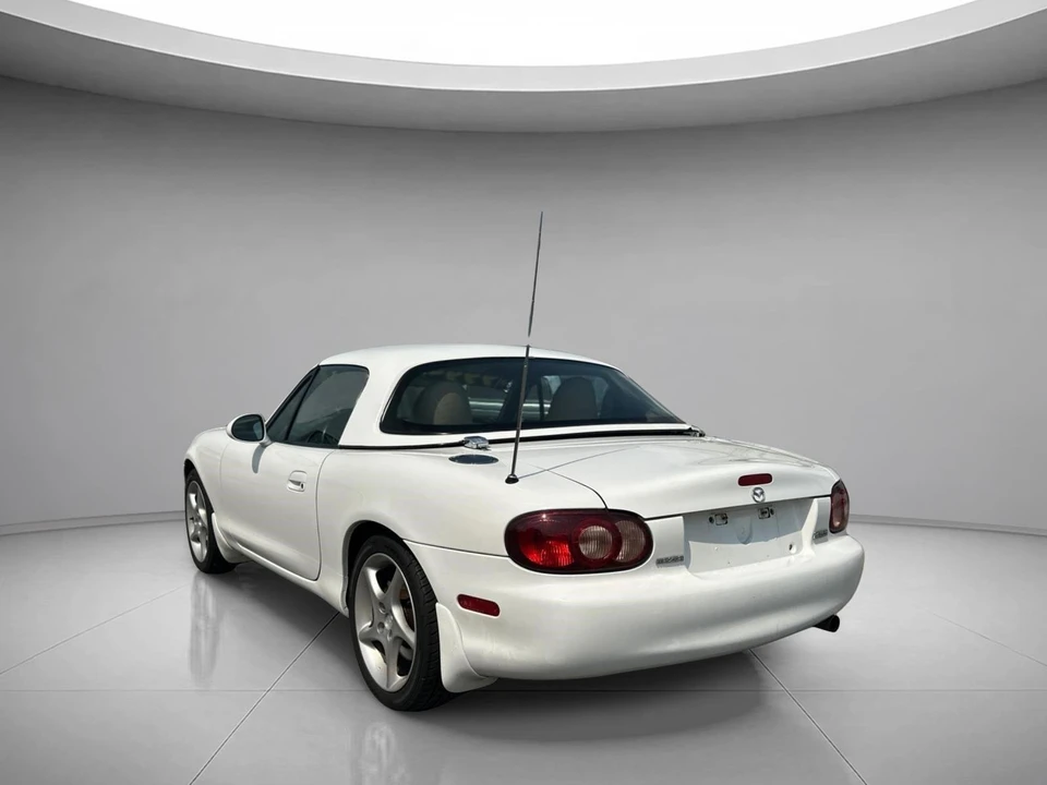 2002 Mazda NB MX-5 Miata - Image 3 of 31