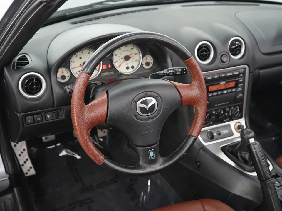 2002 Mazda NB MX-5 Miata - Image 16 of 25