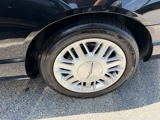 2003 Ford Thunderbird 11th Gen - Image 7 of 20