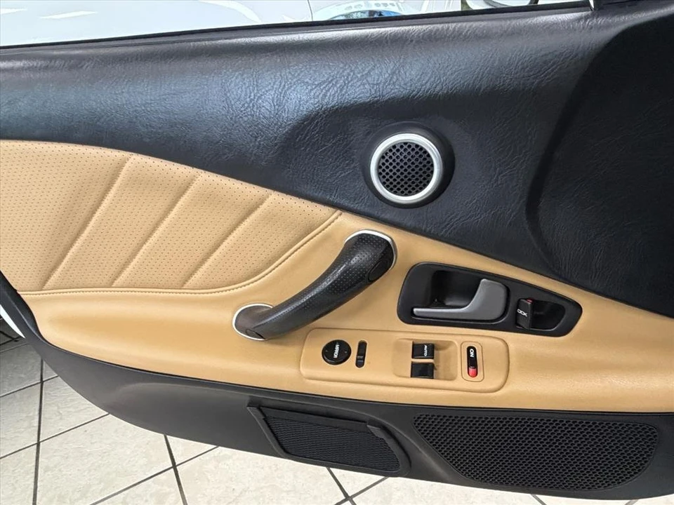2003 Honda AP1 S2000 - Image 16 of 23