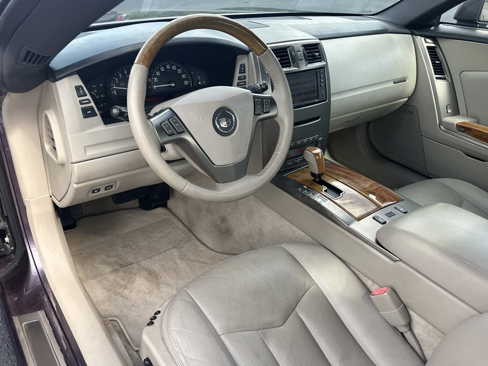 2004 Cadillac XLR - Image 11 of 27