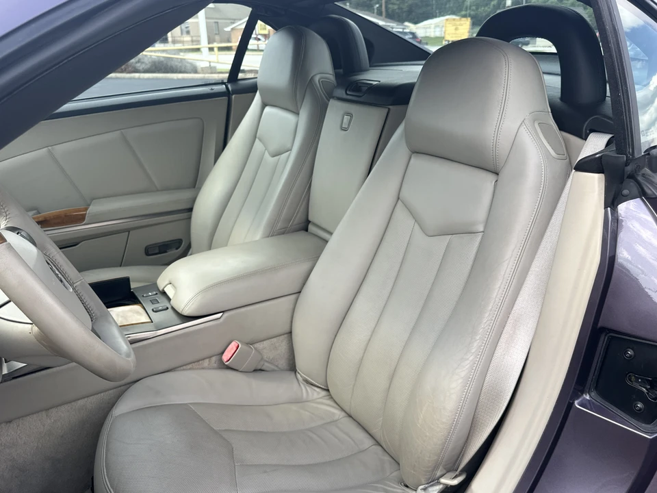 2004 Cadillac XLR - Image 10 of 27