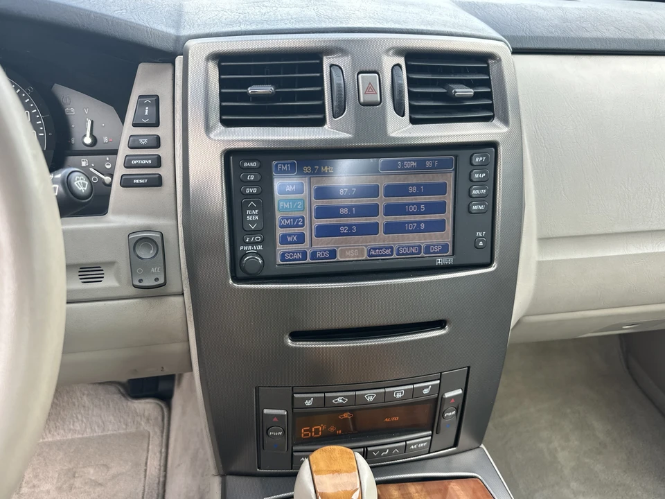 2004 Cadillac XLR - Image 22 of 27
