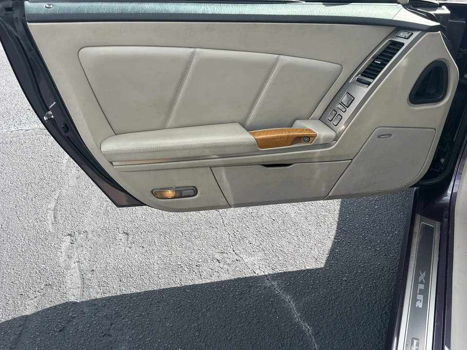 2004 Cadillac XLR - Image 12 of 27