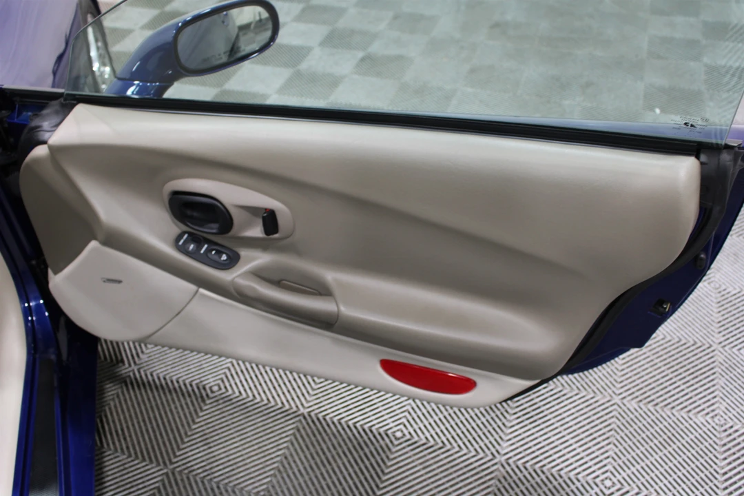 2004 Chevrolet Corvette C5 - Image 16 of 28
