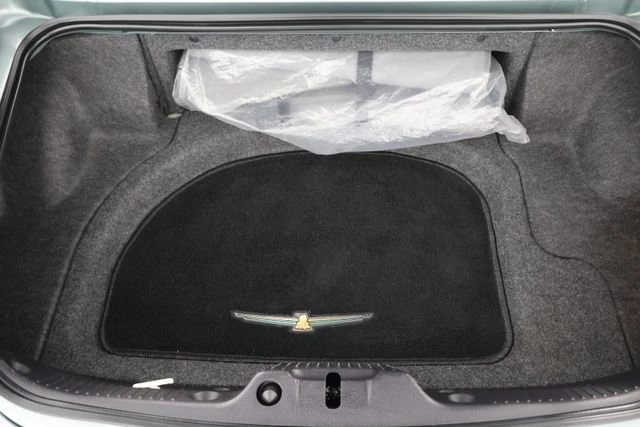 2004 Ford Thunderbird 11th Gen - Image 18 of 23