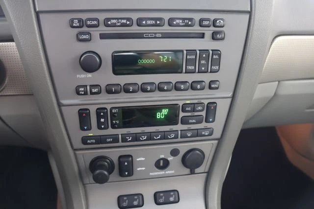 2004 Ford Thunderbird 11th Gen - Image 15 of 23