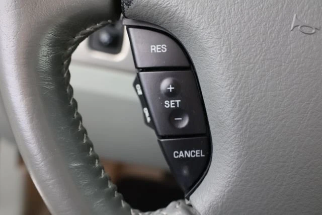 2004 Ford Thunderbird 11th Gen - Image 12 of 23