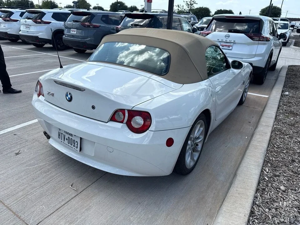 2005 BMW Z4 - Image 3 of 12