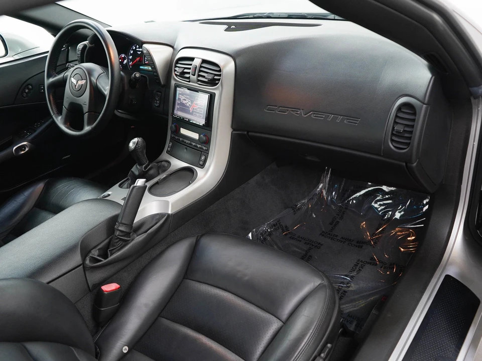 2005 Chevrolet Corvette C6 - Image 12 of 25
