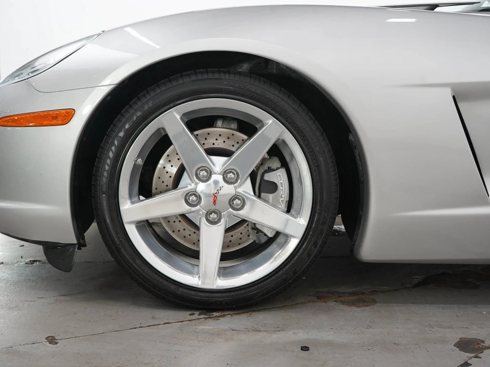 2005 Chevrolet Corvette C6 - Image 23 of 25