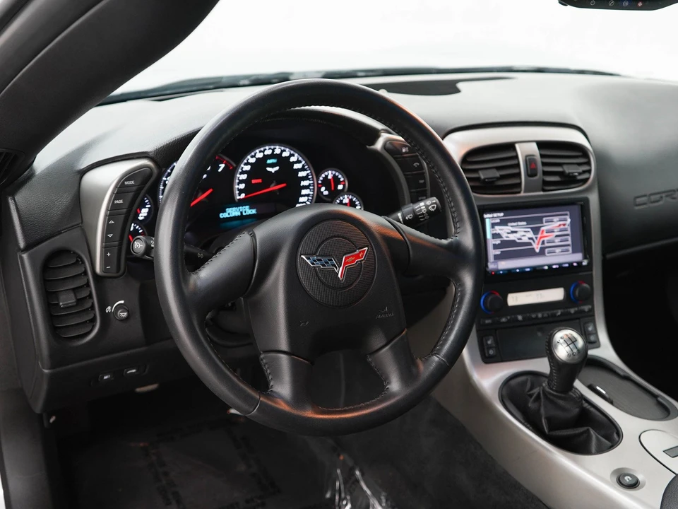 2005 Chevrolet Corvette C6 - Image 16 of 25
