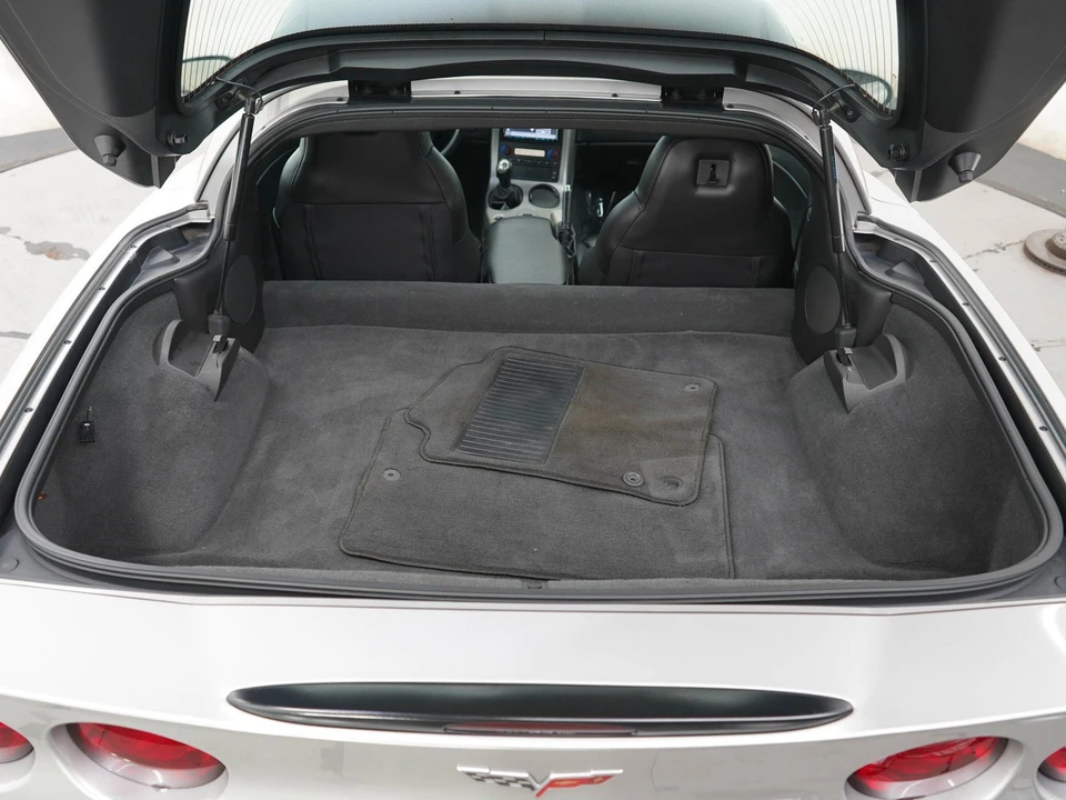 2005 Chevrolet Corvette C6 - Image 13 of 25