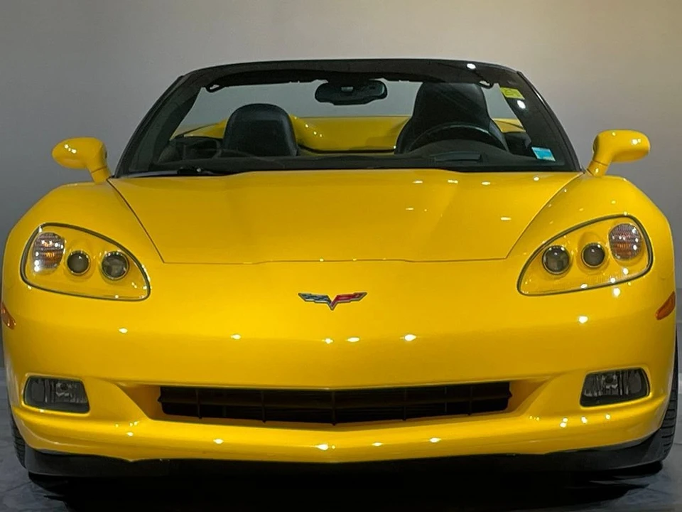 2005 Chevrolet Corvette C6 - Image 16 of 31