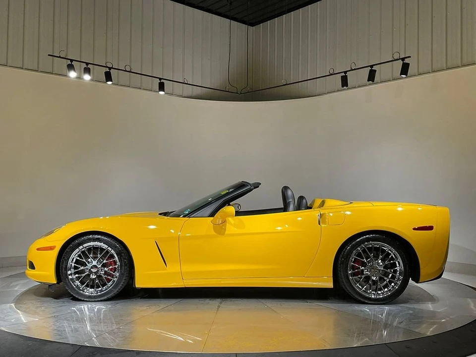 2005 Chevrolet Corvette C6 - Image 11 of 31