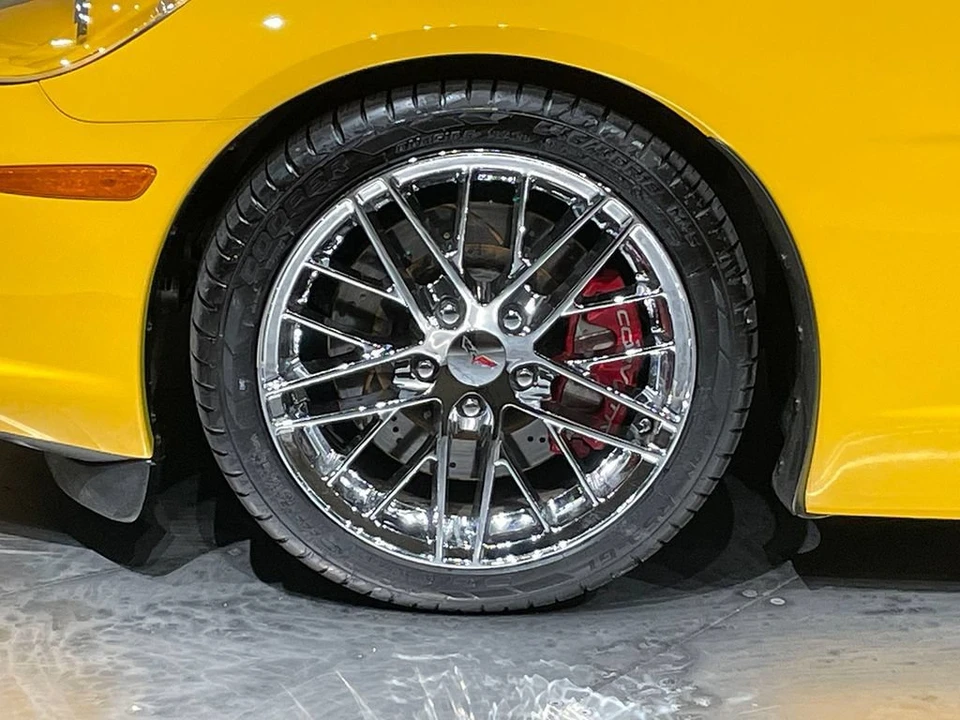 2005 Chevrolet Corvette C6 - Image 12 of 31