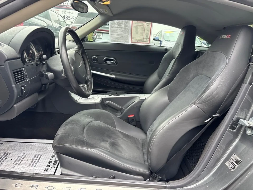 2005 Chrysler Crossfire - Image 8 of 22