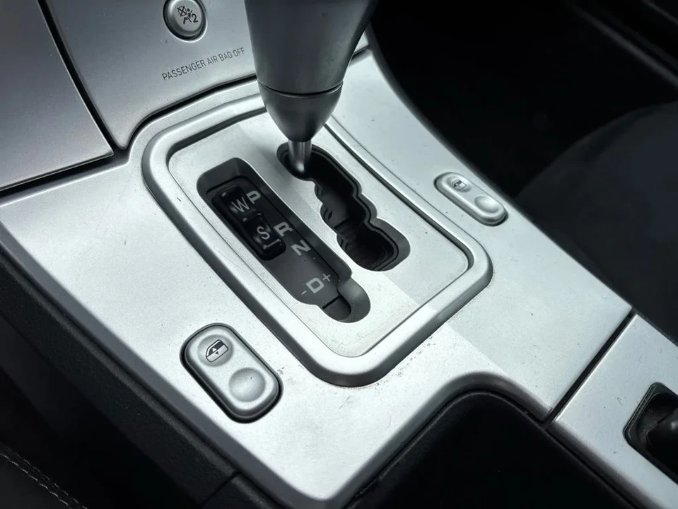 2005 Chrysler Crossfire - Image 13 of 22