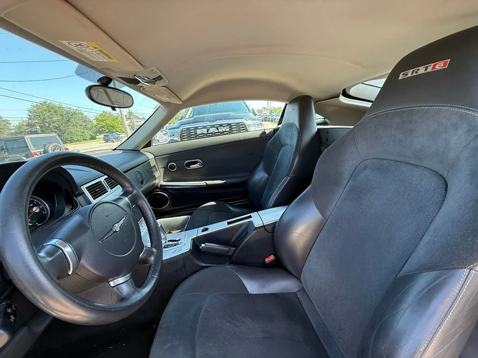 2005 Chrysler Crossfire - Image 12 of 25