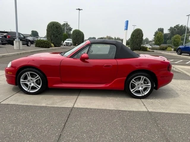2005 Mazda NB MX-5 Miata - Image 10 of 28