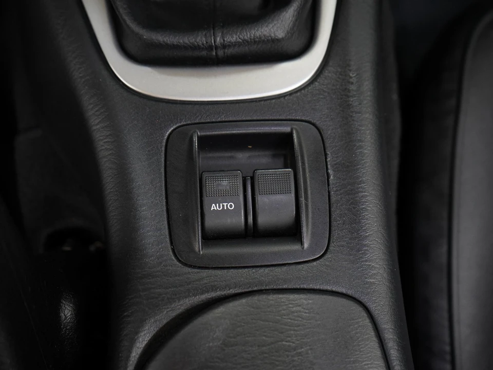 2005 Mazda NB MX-5 Miata - Image 19 of 22