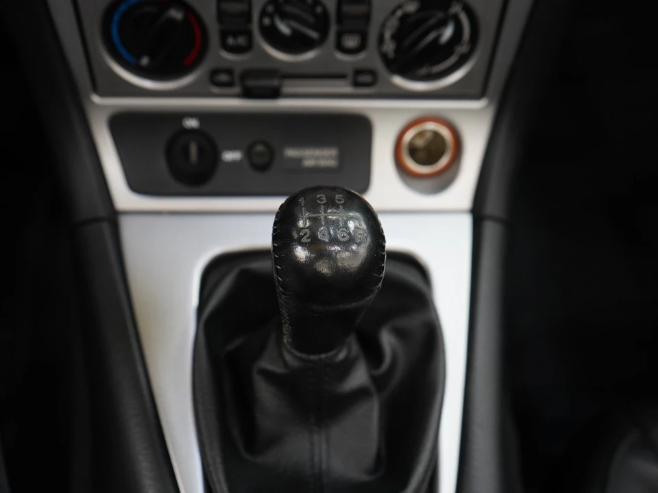 2005 Mazda NB MX-5 Miata - Image 17 of 22