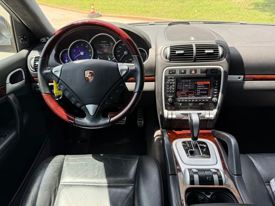 2005 Porsche Cayenne - Image 19 of 28