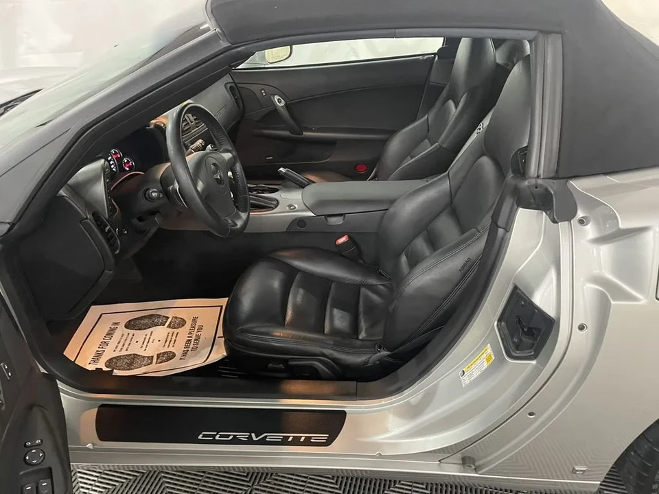 2006 Chevrolet Corvette C6 - Image 10 of 25
