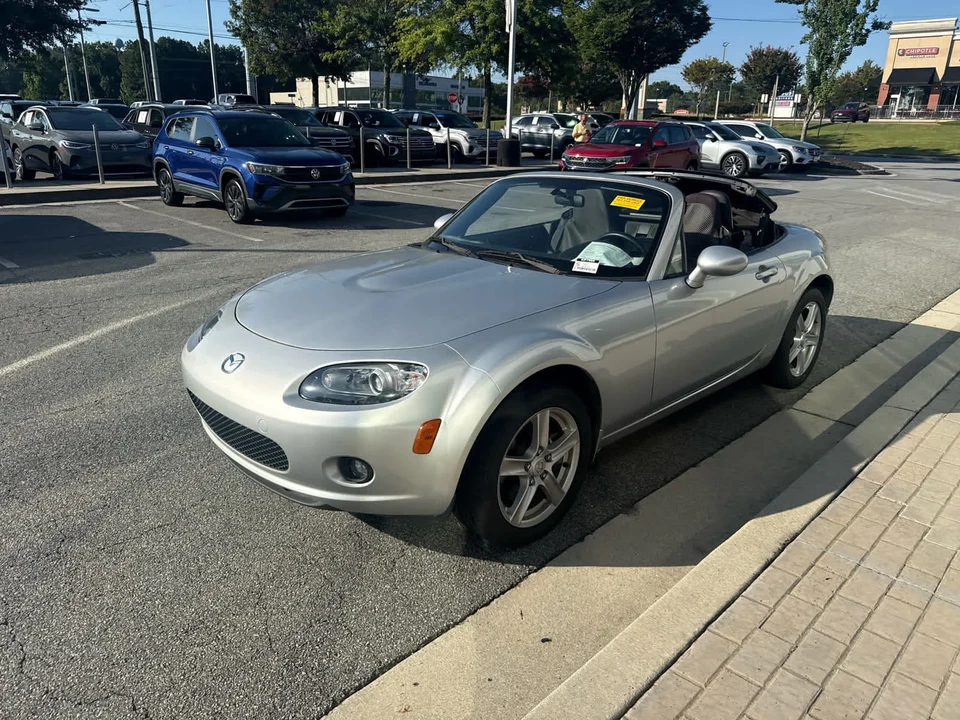 2006 Mazda NC MX-5 Miata - Image 4 of 15