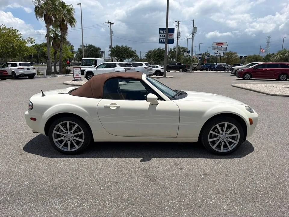 2007 Mazda NC MX-5 Miata - Image 4 of 14
